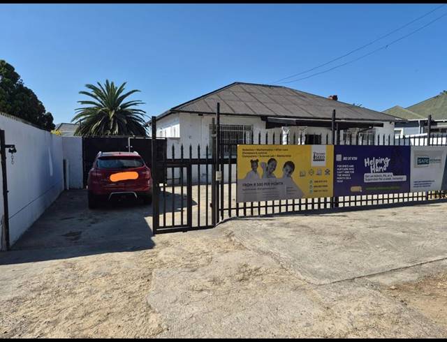 11 BEDROOM HOUSE FOR SALE IN WEBBER